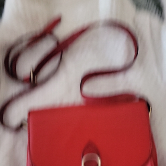 Pretty Pushers Red Crossbody Bag with Flap Closure - Picture 4 of 5